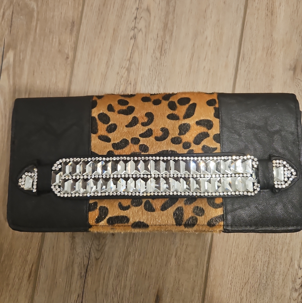 Leopard Print Crystal-Embellished Clutch - Black & Brown